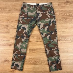 Men’s J. Crew Slim Camo Chinos Size W35xL32